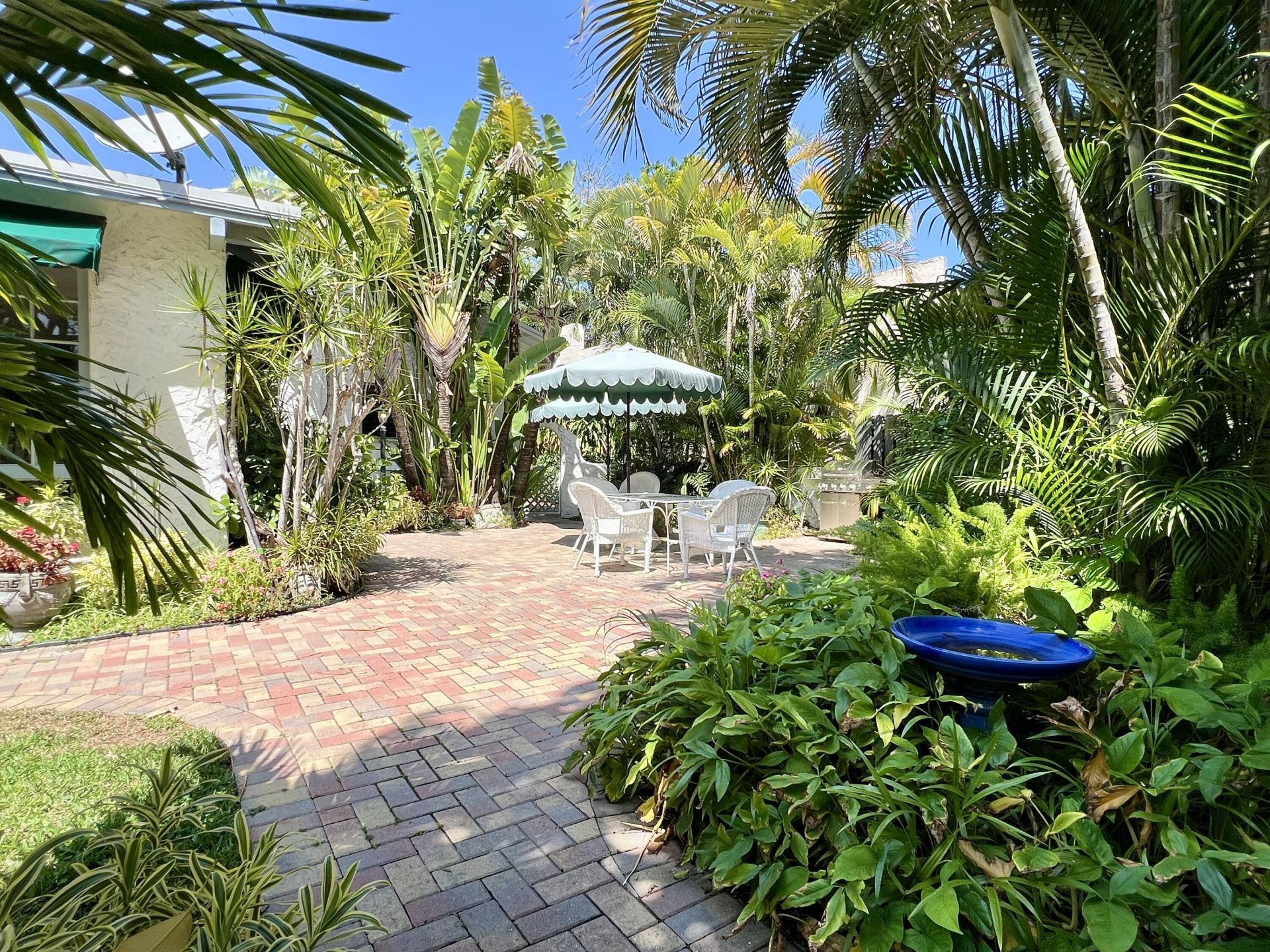 336 Monroe Drive, Unit 2, West Palm Beach, FL 33405 Photo