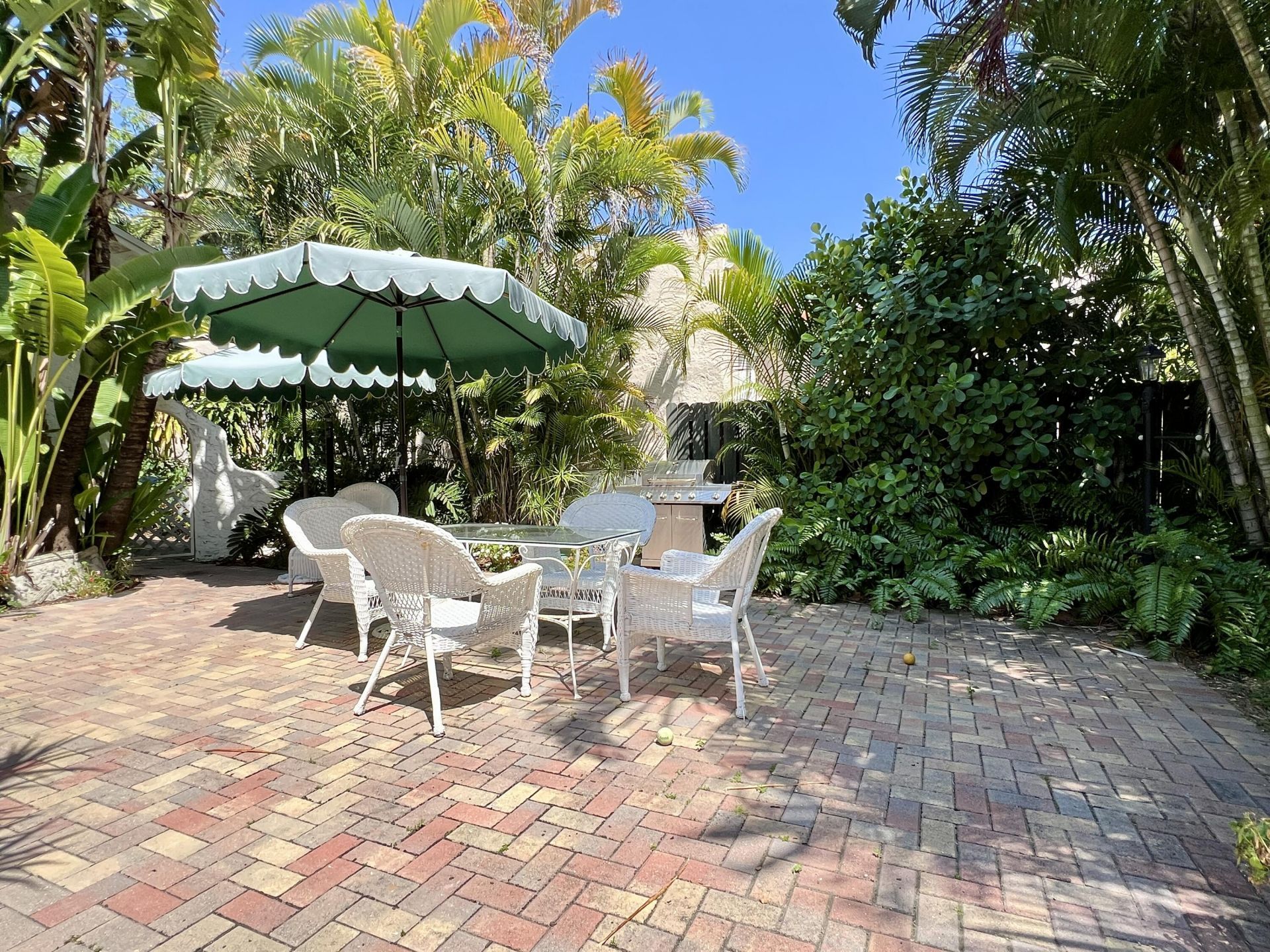 336 Monroe Drive, Unit 2, West Palm Beach, FL 33405 Photo