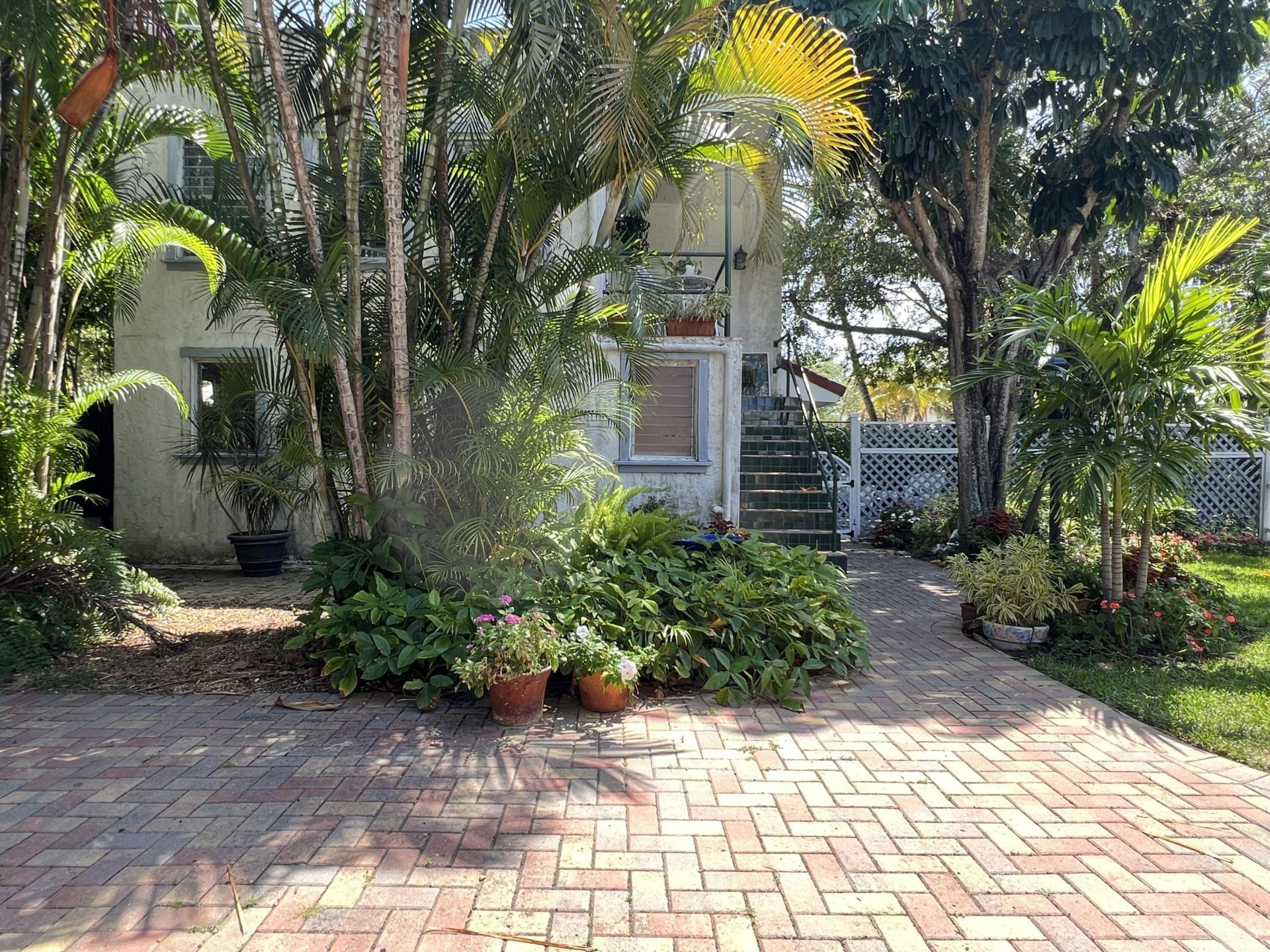 336 Monroe Drive, Unit 2, West Palm Beach, FL 33405 Photo