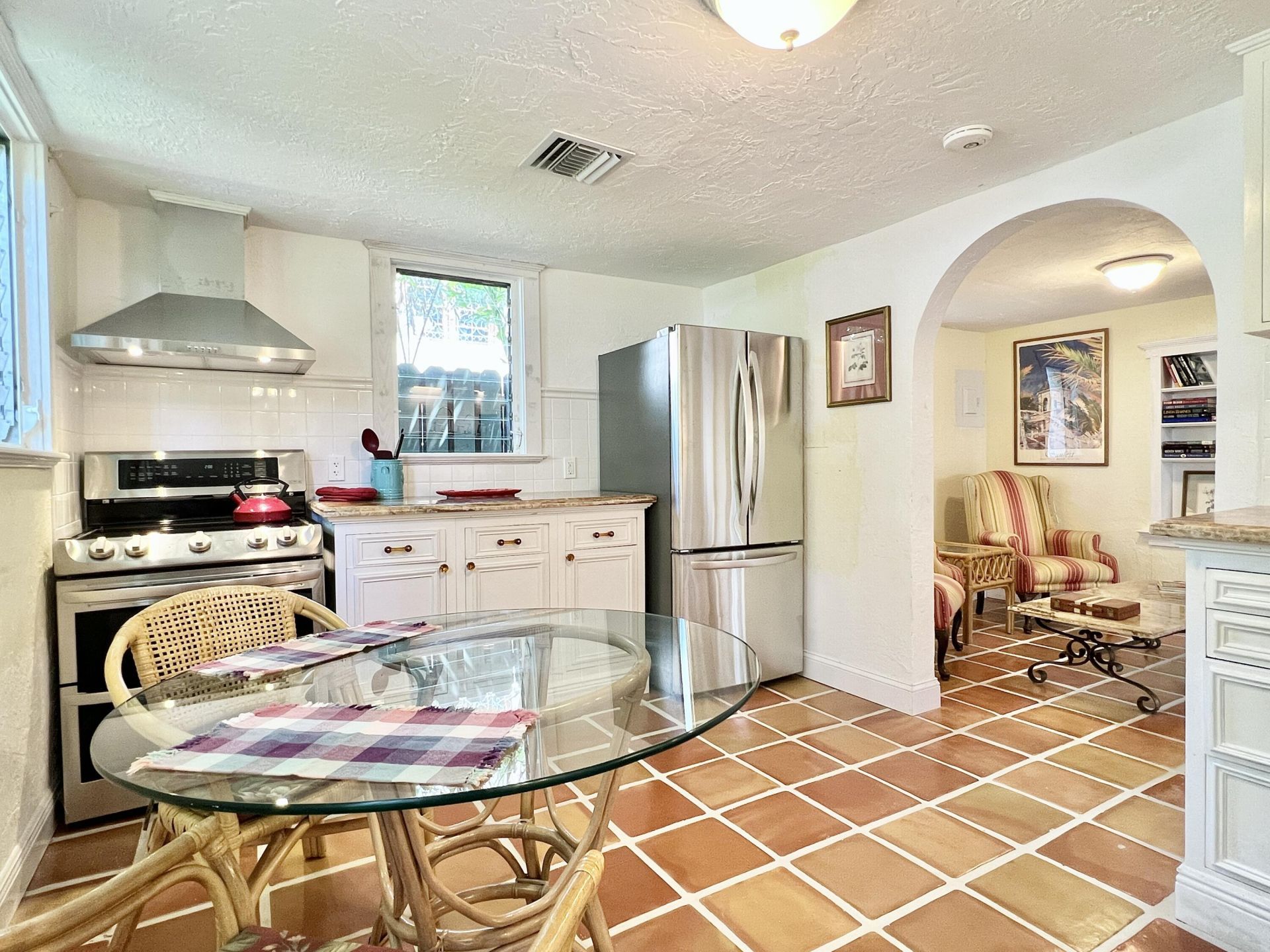 336 Monroe Drive, Unit 2, West Palm Beach, FL 33405 Photo