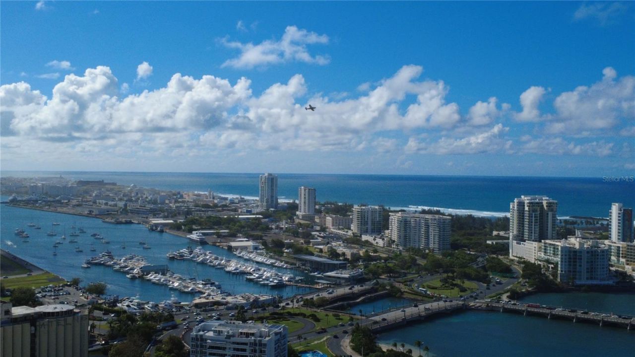 670 Avenida Ponce De Leon, Unit 404, San Juan, PR 00907 Photo