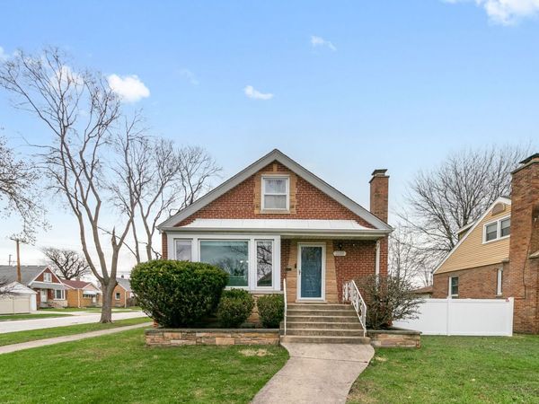 2233 S 14th Avenue , North Riverside, IL 60546