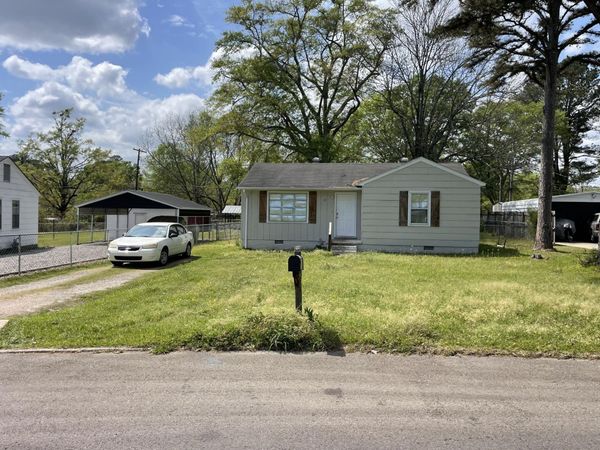 229 Clark, West Point, MS 39773