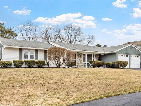 13 Corey Drive, Peabody, MA 01960