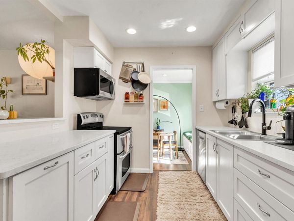 8800 Redfield LN, Austin, TX 78758