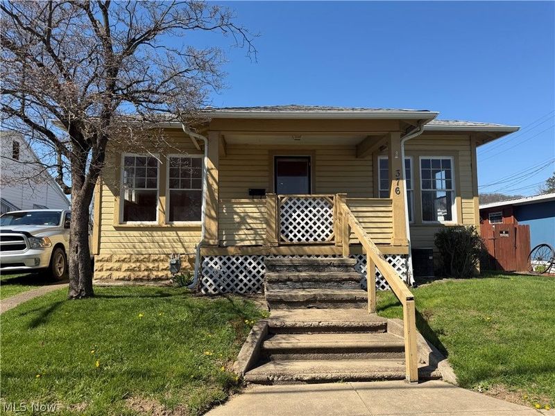 376 E State Street, Newcomerstown, OH 43832 Photo 1