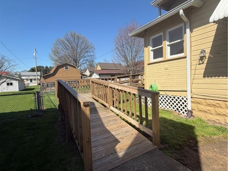 376 E State Street, Newcomerstown, OH 43832 Photo 22