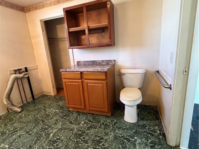 376 E State Street, Newcomerstown, OH 43832 Photo 9