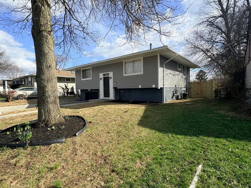 1645 Liscomb Road, Columbus, OH 43207 Photo 2