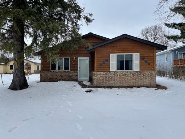 506 Seventh Street S, Walker, MN 56484