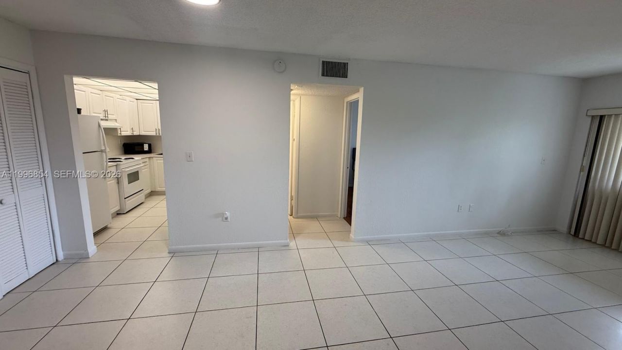 17530 NW 68th Ave, Unit C3010, Hialeah, FL 33015 Photo