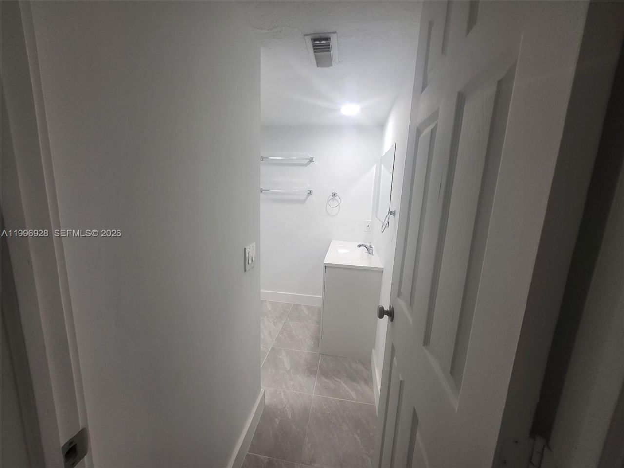 1275 W 35th St, Unit 29B, Hialeah, FL 33012 Photo