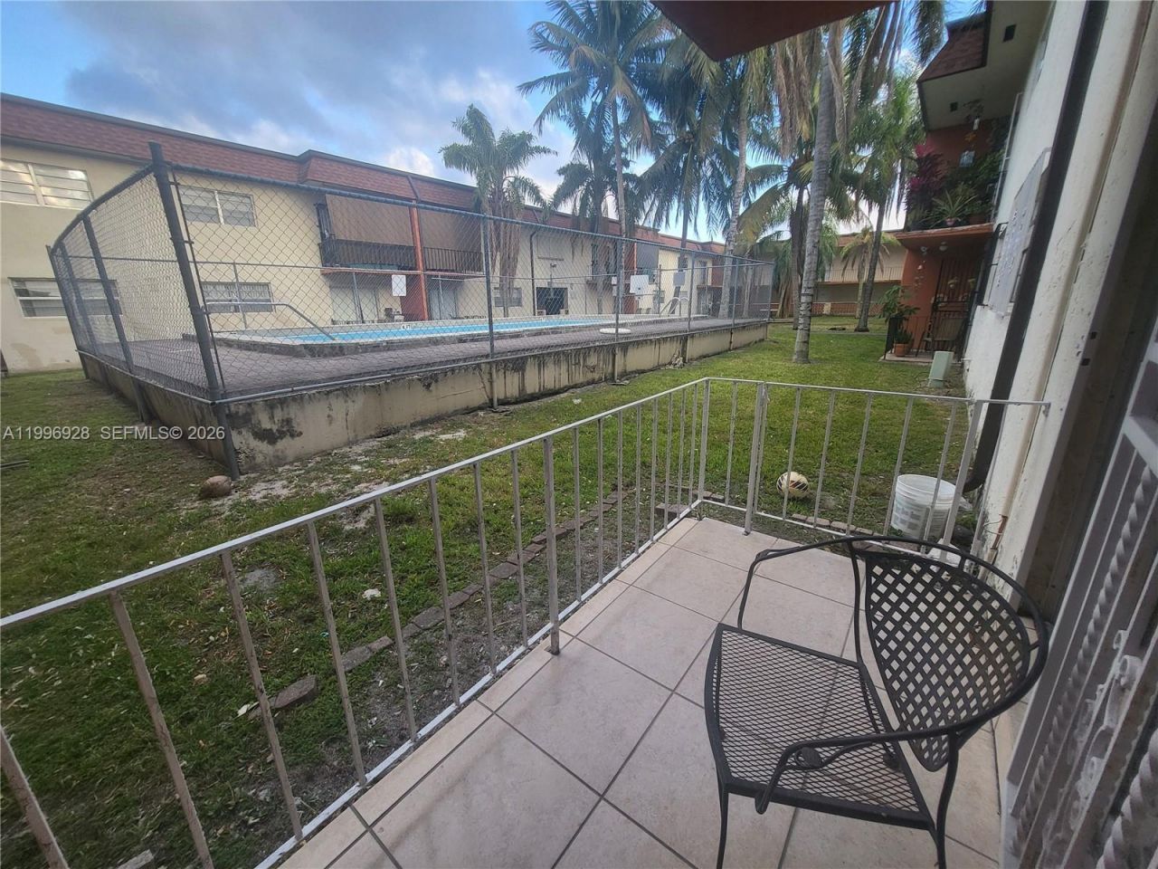 1275 W 35th St, Unit 29B, Hialeah, FL 33012 Photo