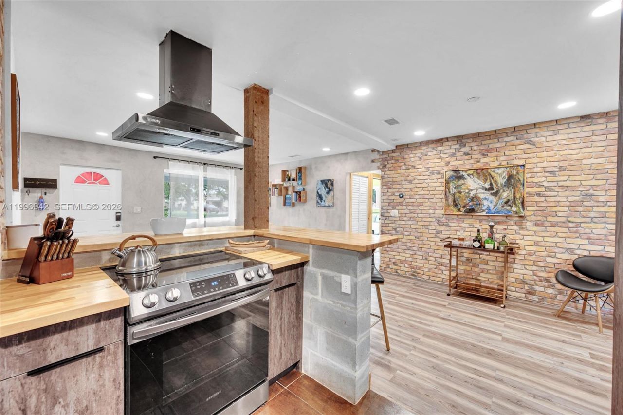 9000 NW 12th Ave , Miami, FL 33150 Photo