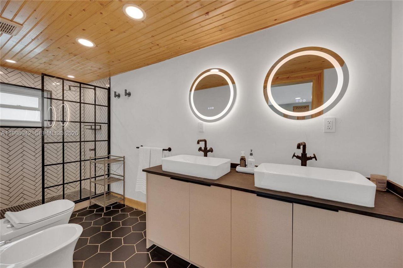 9000 NW 12th Ave , Miami, FL 33150 Photo