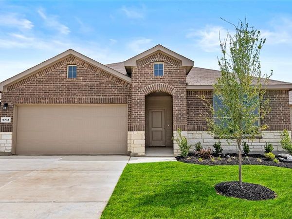 9741 Mcclane Farm Drive, Crowley, TX 76036