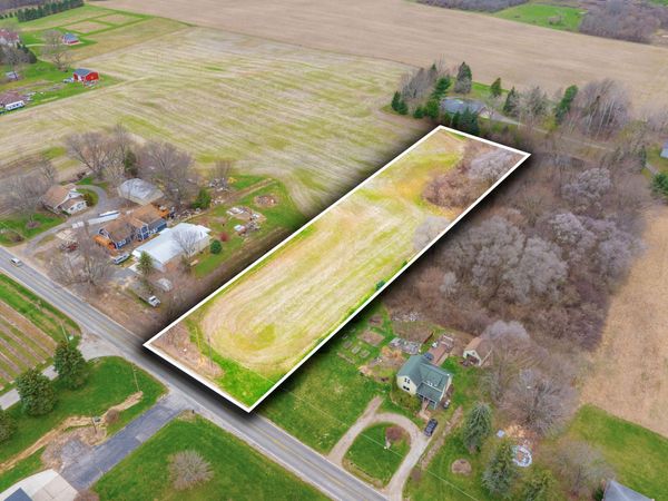 5790 Scottdale Road, St. Joseph, MI 49085