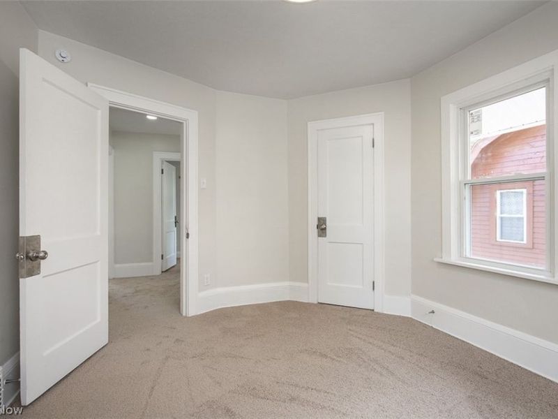 92 E Ido Avenue, Akron, OH 44301 Photo 15