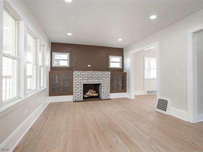 92 E Ido Avenue, Akron, OH 44301 Photo 2