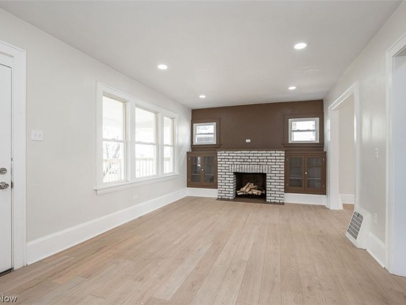 92 E Ido Avenue, Akron, OH 44301 Photo 3