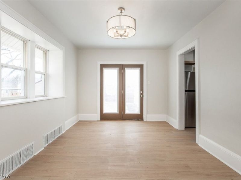 92 E Ido Avenue, Akron, OH 44301 Photo 6