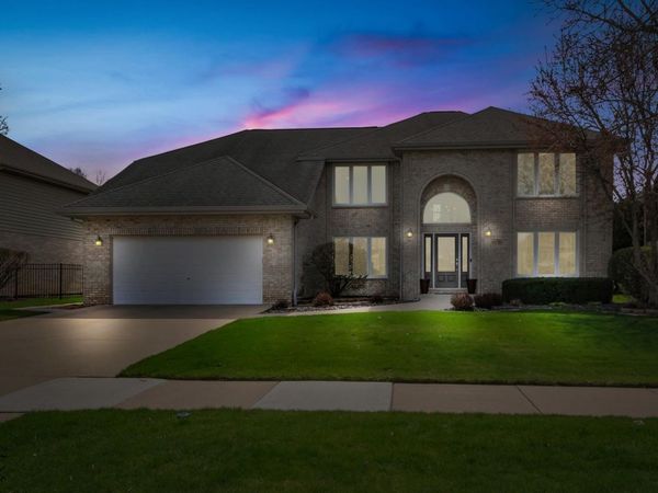 9219 Greenwood Drive , Tinley Park, IL 60487