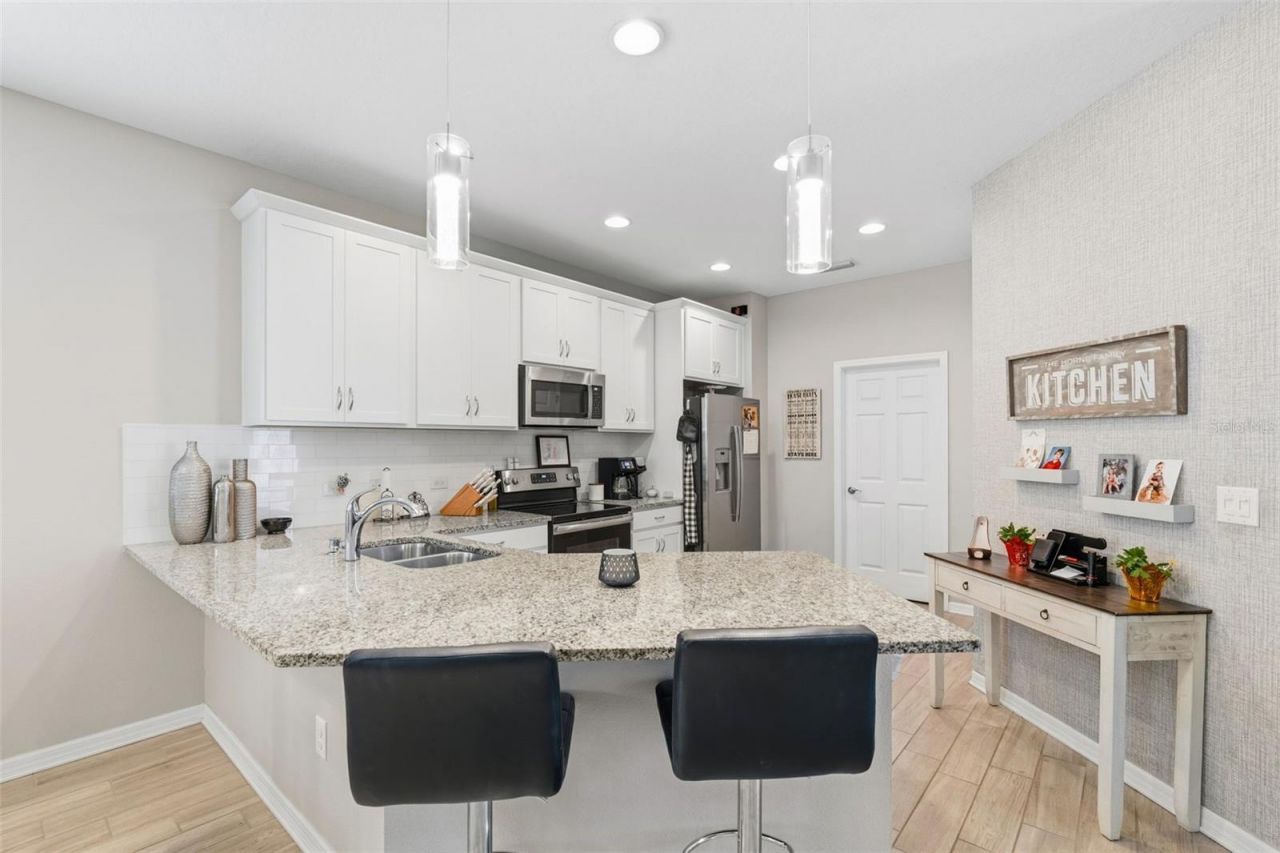 6017 Amberly Drive, Bradenton, FL 34208 Photo