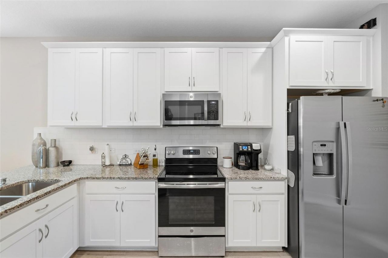 6017 Amberly Drive, Bradenton, FL 34208 Photo