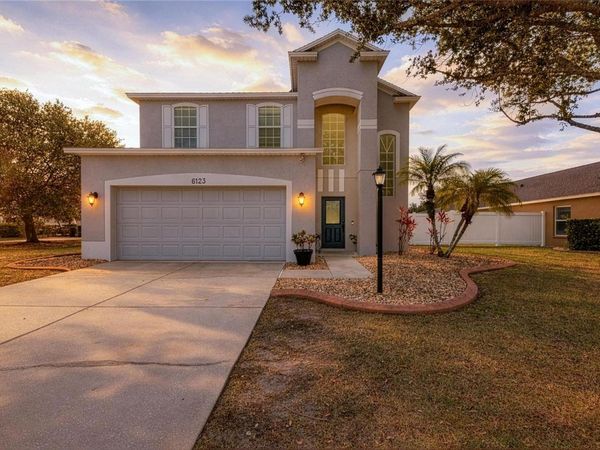 6123 BLUE RUNNER COURT , LAKEWOOD RANCH, FL 34202