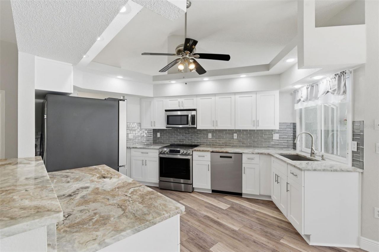 18143 Winding Oaks Boulevard, Hudson, FL 34667 Photo