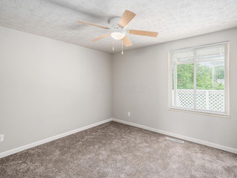 2621 Ipswick Circle, Columbus, OH 43224 Photo 16