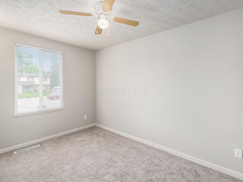 2621 Ipswick Circle, Columbus, OH 43224 Photo 18