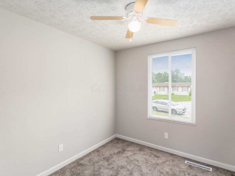 2621 Ipswick Circle, Columbus, OH 43224 Photo 20