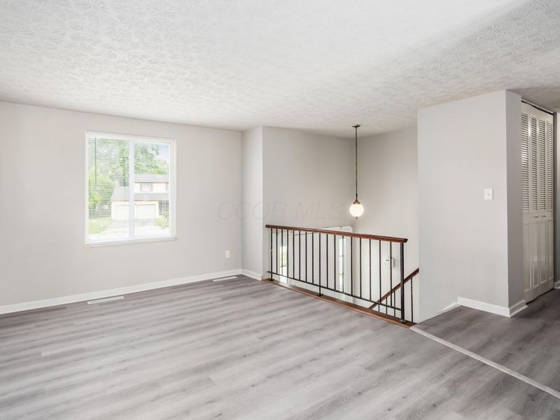 2621 Ipswick Circle, Columbus, OH 43224 Photo 8