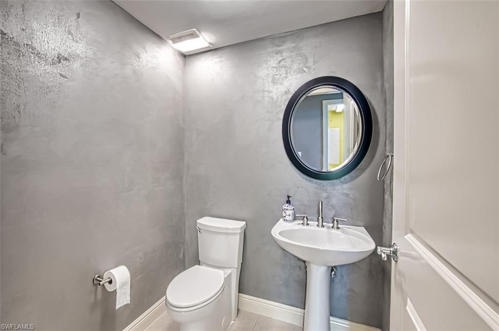 2104 W 1st St, Unit 1004, Fort Myers, FL 33901 Photo
