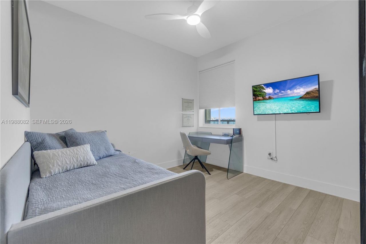 3340 NE 190th St, Unit 1305, Aventura, FL 33180 Photo