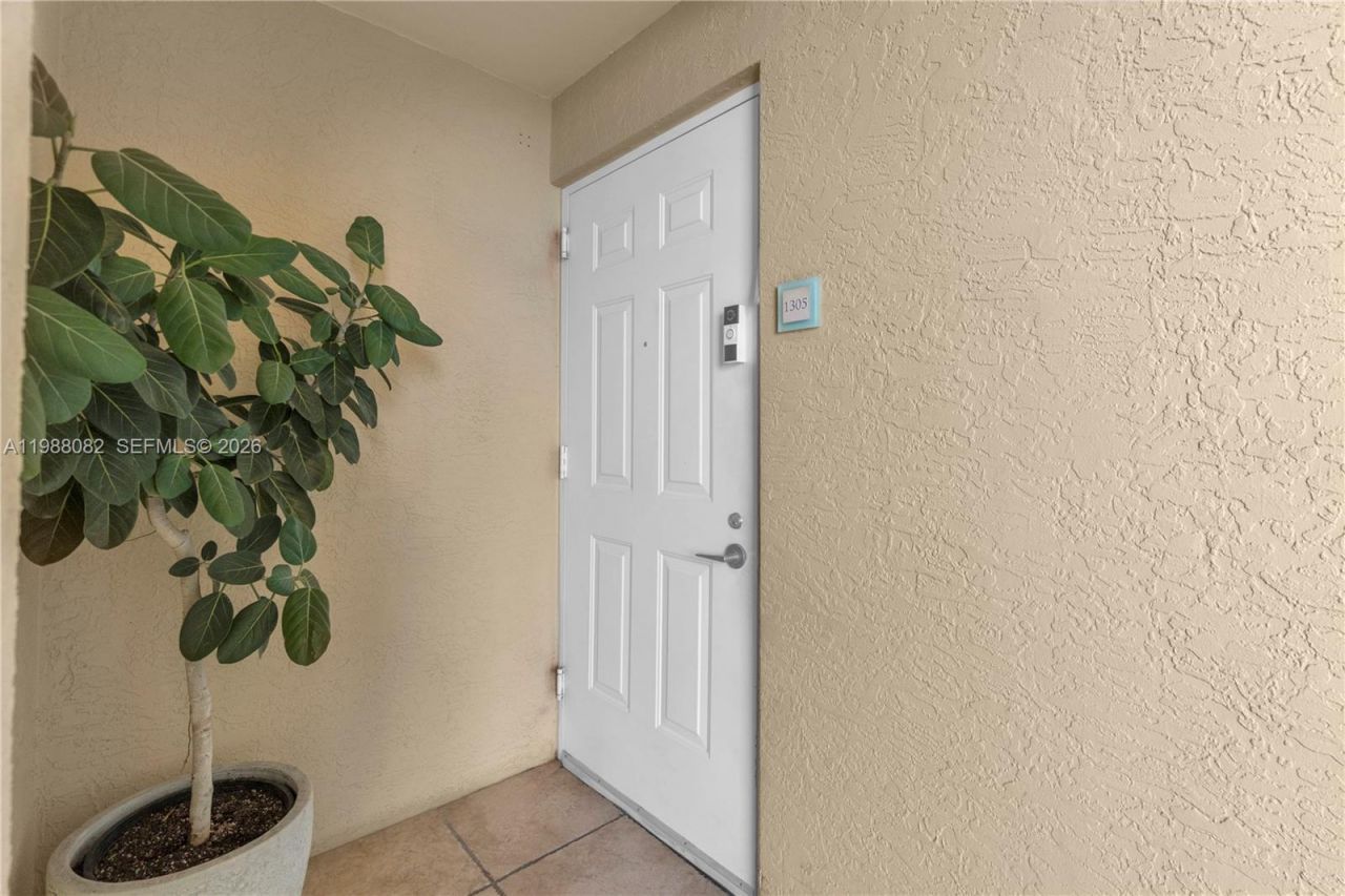 3340 NE 190th St, Unit 1305, Aventura, FL 33180 Photo