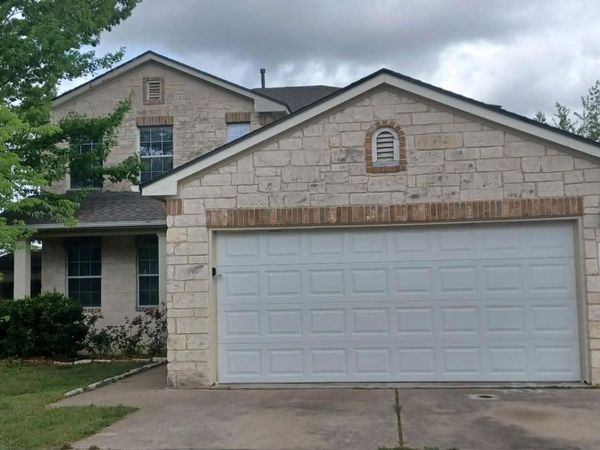 1113 Middle Brook DR, Leander, TX 78641