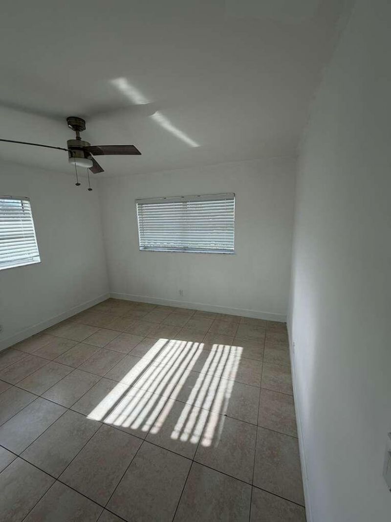 9851 Sandalfoot Boulevard, Unit 220, Boca Raton, FL 33428 Photo