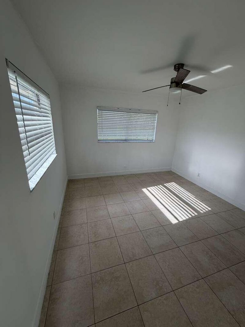 9851 Sandalfoot Boulevard, Unit 220, Boca Raton, FL 33428 Photo