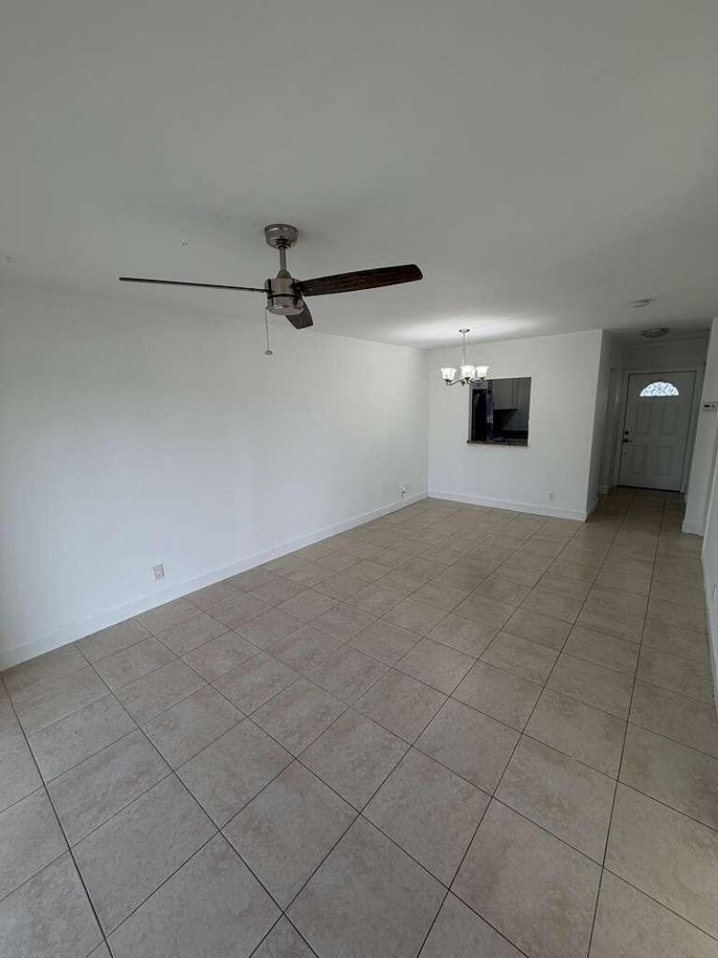 9851 Sandalfoot Boulevard, Unit 220, Boca Raton, FL 33428 Photo