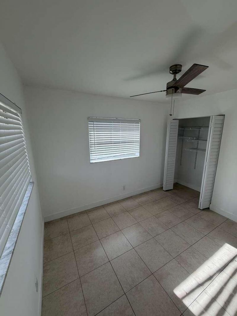 9851 Sandalfoot Boulevard, Unit 220, Boca Raton, FL 33428 Photo