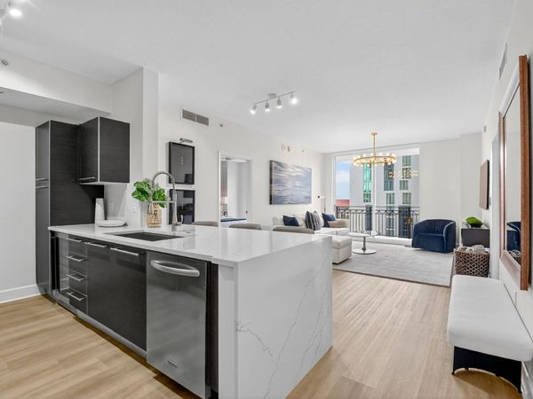 550 Okeechobee Boulevard, Unit 720, West Palm Beach, FL 33401