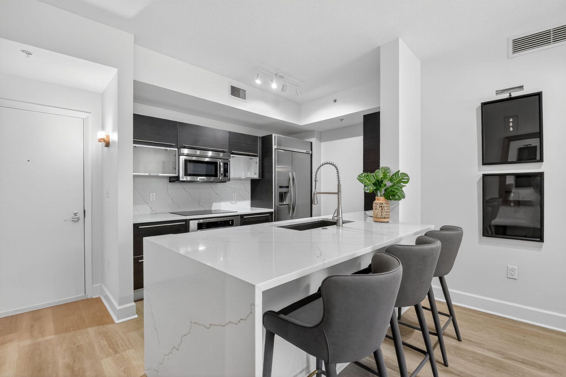 550 Okeechobee Boulevard, Unit 720, West Palm Beach, FL 33401 Photo