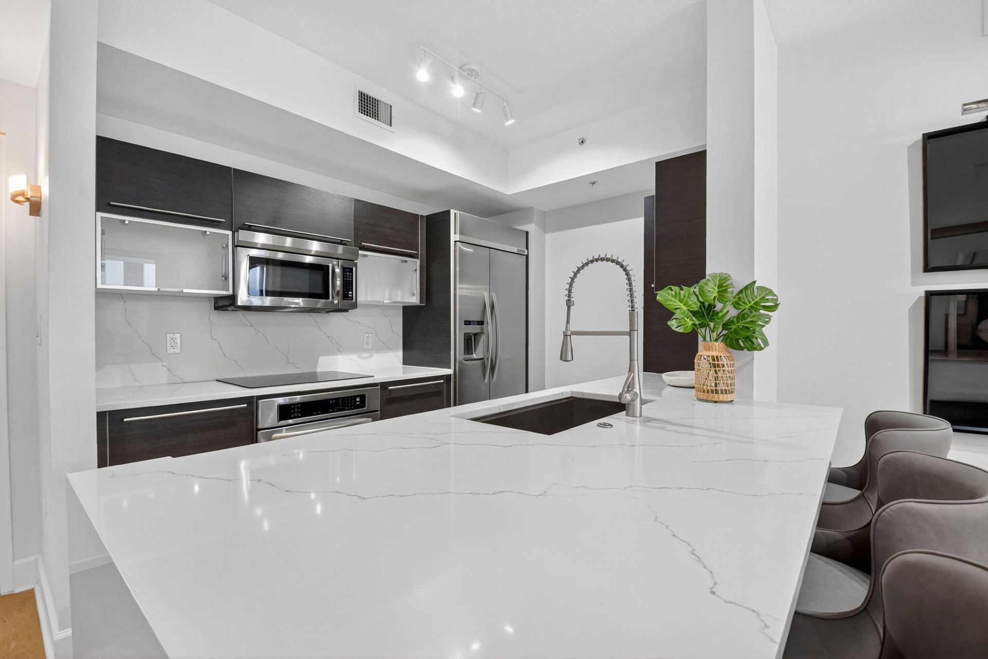 550 Okeechobee Boulevard, Unit 720, West Palm Beach, FL 33401 Photo