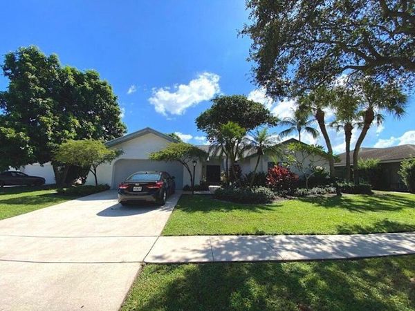 3048 NW 27th Terrace, Boca Raton, FL 33434