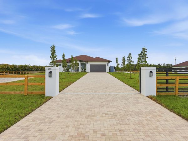 2324 Deer Run Trail, The Acreage, FL 33470