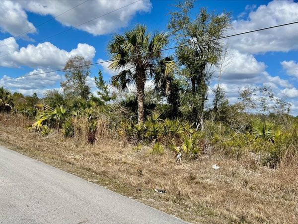 SHILOH ROAD , CEDAR KEY, FL 32625