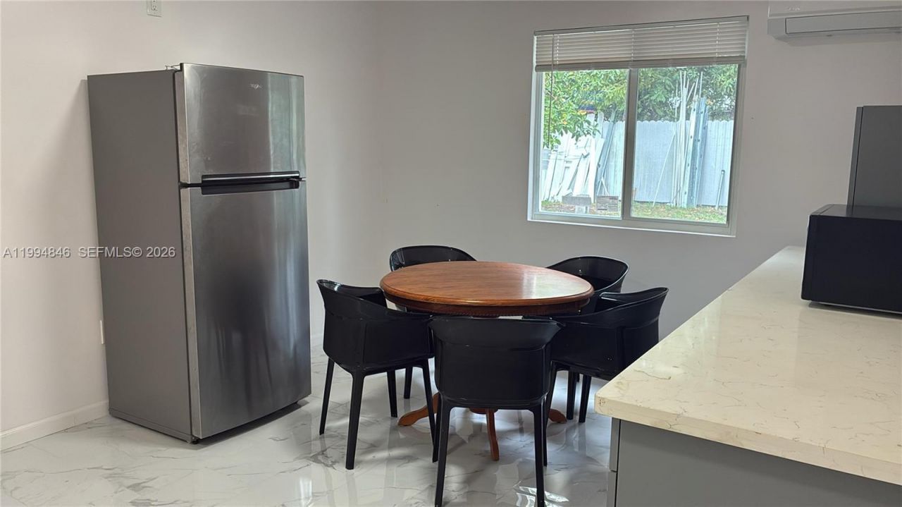 1261 NE 209th Ter, Unit 1, Miami, FL 33179 Photo
