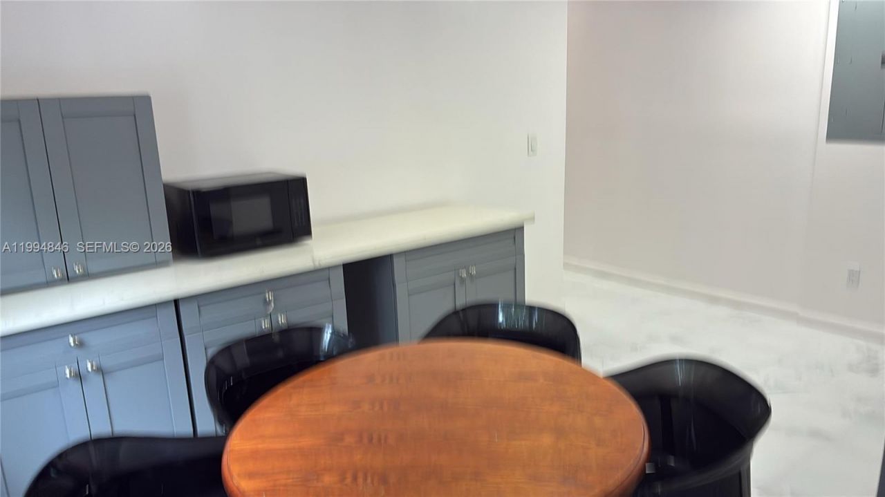 1261 NE 209th Ter, Unit 1, Miami, FL 33179 Photo